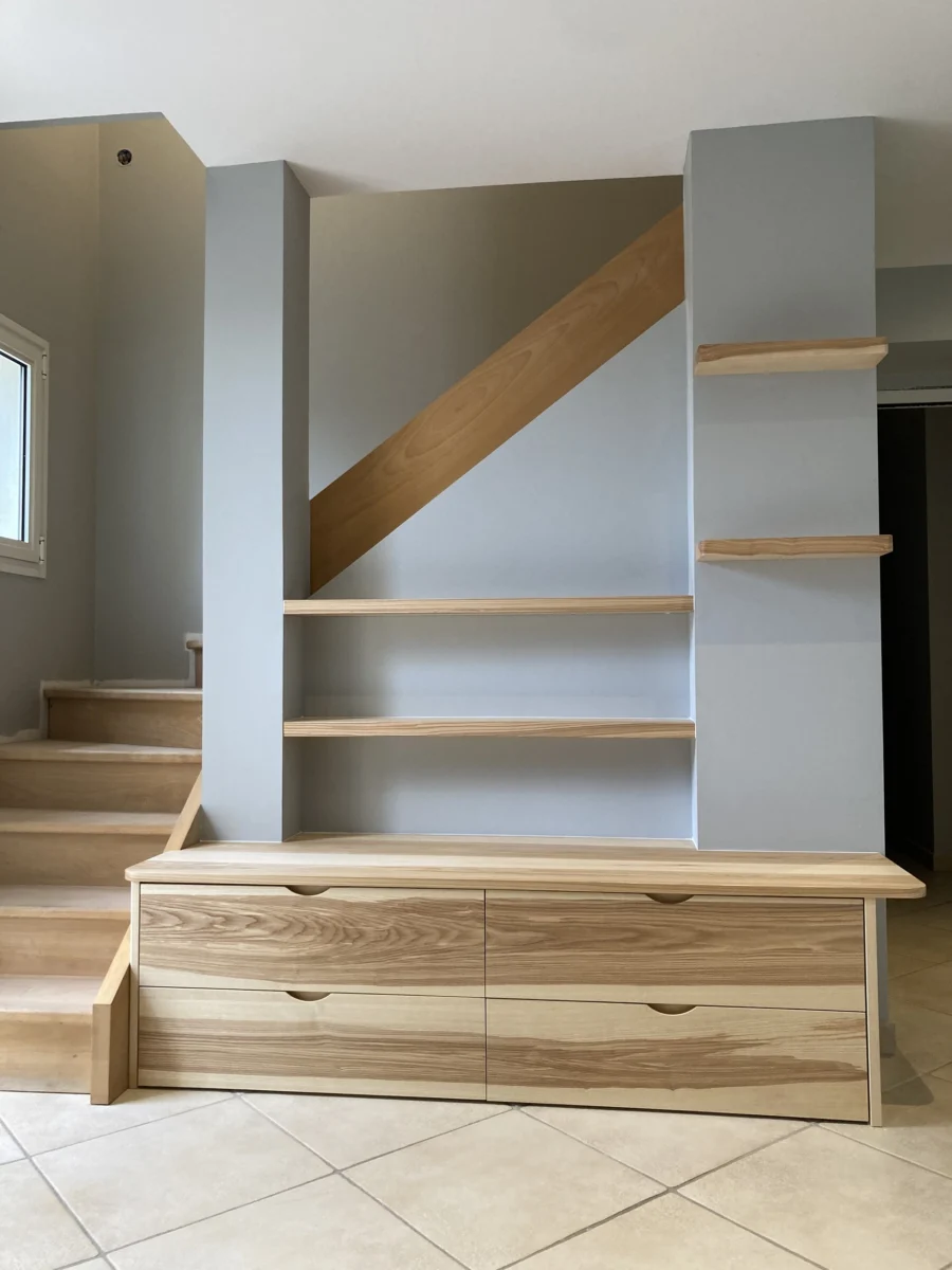 Rangements sous l’escalier